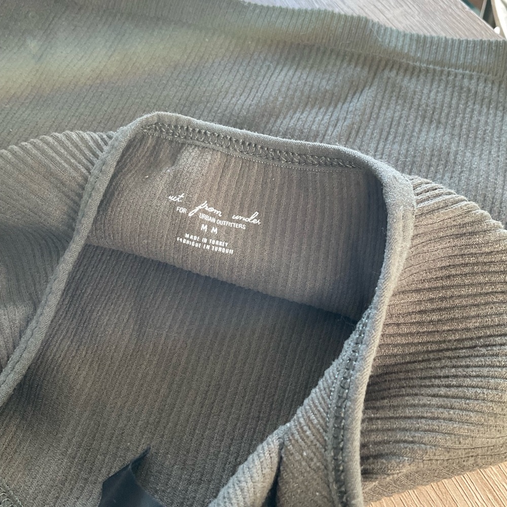 Green Ribbed Halter Top - Picture 3 of 3